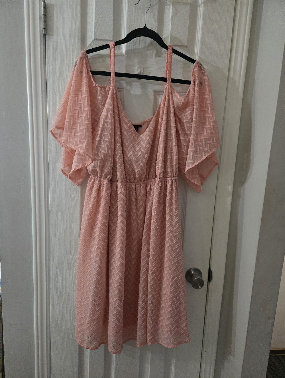 sz 3 Torrid cold shoulder dress